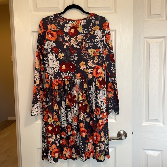 FLORAL Long Sleeve Dress - Picture 3 of 4